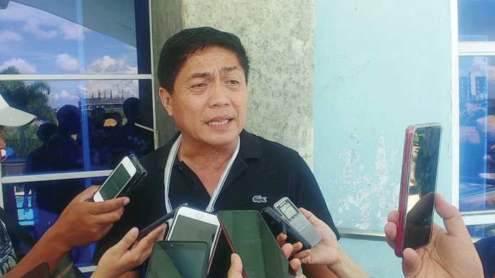 “May proprietary value ang [vaccine] nga gina-introduce nila sa aton. Kon gabakal ka bala sang isa ka butang daw as is, where is ang basis,” says Councilor Romel Duron of Iloilo City.