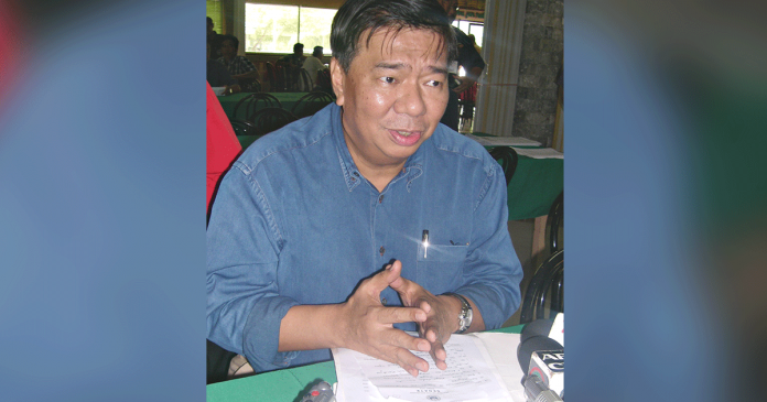 “Without Congress authorizing itself to convert into a constituent assembly, then Rep. Alfredo Garbin’s declaration that his committee is already convened into a Con-Ass is invalid,” says Senate minority leader Franklin Drilon of Iloilo City. PN FILE PHOTO “Without Congress authorizing itself to convert into a constituent assembly, then Rep. Alfredo Garbin’s declaration that his committee is already convened into a Con-Ass is invalid,” says Senate minority leader Franklin Drilon of Iloilo City. PN FILE PHOTO