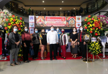 Come Home to AweSM Iloilo Iloilo City Mayor Jerry P. Treñas leads the official opening of the Iloilo 2021 Dinagyang Market Market! Last January 18 at the main mall Event Center of SM City Iloilo. Organized by the Philippine Chamber of Commerce and Industry- Iloilo Chapter, the event aims to support local businesses, especially the MSMEs in these challenging times.
