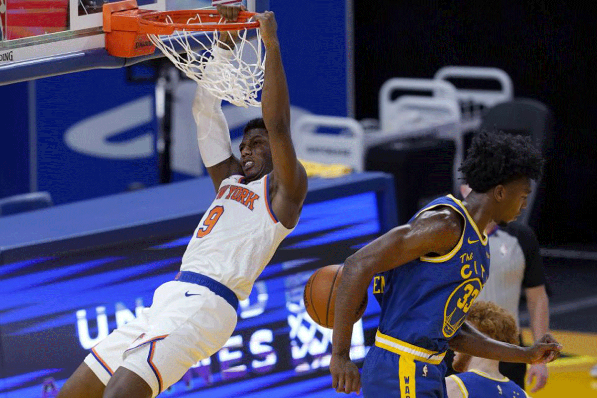 RJ boosts Knicks past GSW in NBA