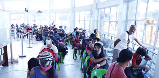 The stoppage of operation of wooden motorboats serving the Iloilo City – Guimaras route has caused long queues of passengers at the wharves in both the island province and Iloilo City. Some 400 boatmen also lost their daily source of income.