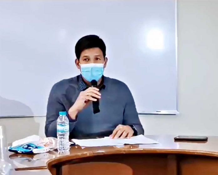 “Our order of priority for vaccinations will be the frontline healthcare workers, uniformed personnel, social workers, other government frontline workers, senior citizens and indigent residents,” says Mayor Ronnie Dadivas of Roxas City. “Our order of priority for vaccinations will be the frontline healthcare workers, uniformed personnel, social workers, other government frontline workers, senior citizens and indigent residents,” says Mayor Ronnie Dadivas of Roxas City.