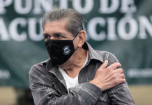 Mexico to rich countries: Stop ‘hoarding’ COVID-19 vaccines A man taps his shoulder to apply pressure on the injected site after receiving a dose of coronavirus disease 2019 vaccine in Linares, Mexico on Feb. 17, 2021. REUTERS/DANIEL BECERRIL