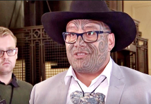 Parliament kicks out Maori leader for not wearing a tie “It’s not about ties, it’s about cultural identity, mate,” Maori Party co-leader Rawiri Waititi said Speaker Trevor Mallard. On Tuesday, Waititi was ordered to leave the parliament for not wearing a tie. TVNZ/HANDOUT VIA REUTERS TV