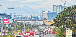 The Sen. Benigno Aquino Jr. Avenue (Diversion Road) in Iloilo City’s Mandurriao district is a bustling 14-kilometer stretch of crisscrossing vehicles. The Land Transportation Office is pushing for a private motor vehicle inspection center system to assess motor vehicles’ roadworthiness. PHOTO COURTESY OF LEW DIS