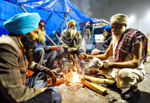 India shuts internet due to hunger strike Indian farmers stage hunger strike around Delhi for weeks. GETTY IMAGES