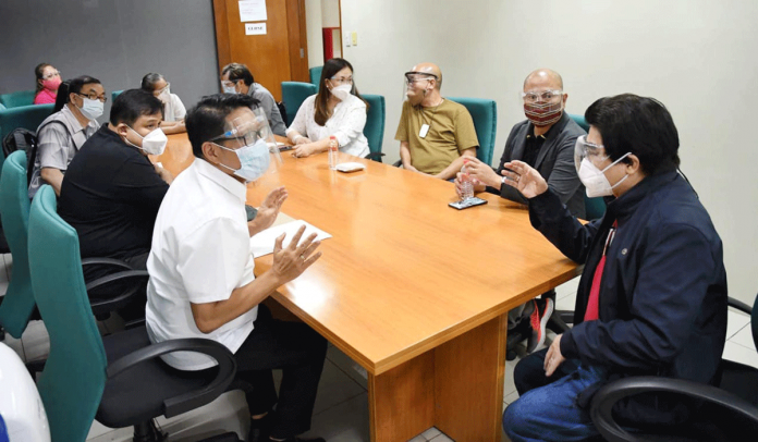 news-private-schools Bacolod City government officials and private school administrators discuss the city’s coronavirus vaccination program on Jan. 31, 2021. BACOLOD CITY PIO VACCINE TALKS