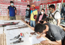 Police seized these weapons from 77-year-old Weddy Causing in Barangay Punta Mesa, Manapla, Negros Occidental on March 24. MANAPLA PNP 