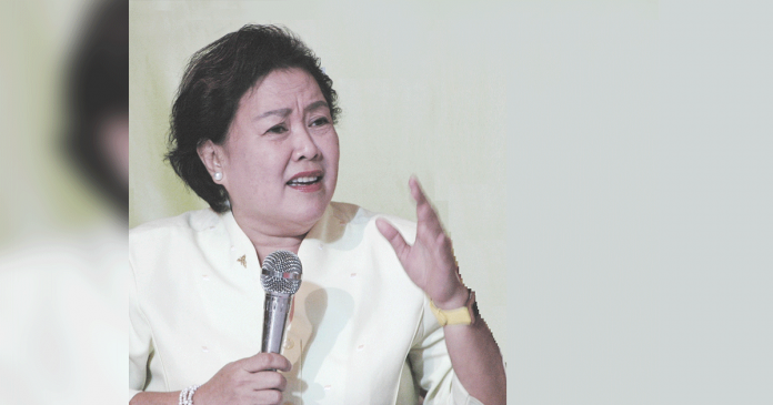 cadiao “Wara man sanda nag-consult sa mga governors kag mayors. Nagpaguwa lang sanda dayon ka bag-o nga resolution,” says Gov. Rhodora Cadiao of Antique.