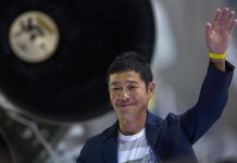 Japanese billionaire seeks eight people to fly to moon Photo courtesy of CBS News