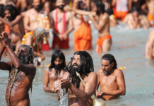 Hindu devotees take holy plunge in Ganges