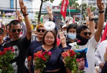 Thai prosecutor indicts 18 over anti-government protests