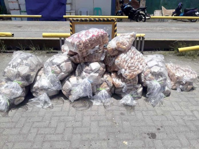 A total of 730 kilograms of assorted processed meat products from Manila were confiscated at the Caticlan Port of Aklan on April 24, 2021. The goods were burned after the supplier failed to reship back the items to their point of origin. PROVINCIAL VETERINARIAN-AKLAN/FACEBOOK A total of 730 kilograms of assorted processed meat products from Manila were confiscated at the Caticlan Port of Aklan on April 24, 2021. The goods were burned after the supplier failed to reship back the items to their point of origin. PROVINCIAL VETERINARIAN-AKLAN/FACEBOOK