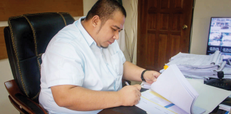 “My exposure to the virus started during our meeting in the afternoon of March 23. Then I began experiencing itchiness in my throat… (On) March 29, 2021 I had a low-grade fever. I started coughing on April 3 and had difficulty breathing the following day. I was advised to be admitted in a hospital facility,” says Mayor Gian Carlo F. Occeña of Sibalom, Antique.