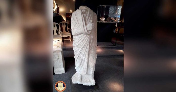 roman-statue This is the "Togatus" statue. This Roman sculpture was found in an antique shop in Belgium after it was missing since 2011. ITALIAN CULTURE MINISTRY