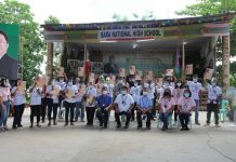 Western Visayas ARBs receive EP/CLOA titles