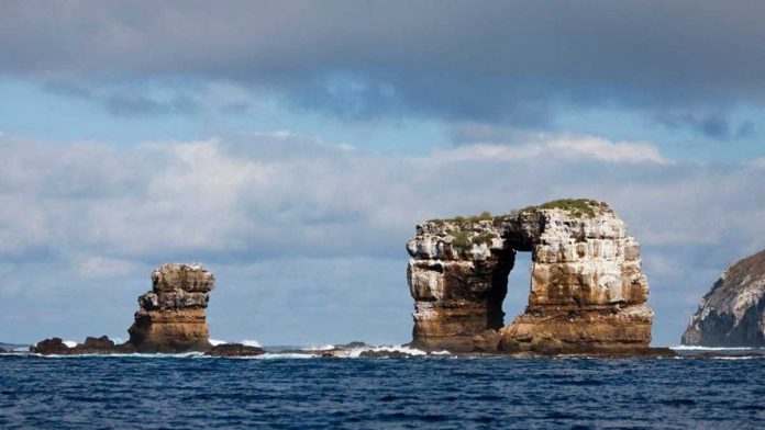 The waters around the arch are considered a premier diving location. In a report, the Ecuadoran Ministry of Environment says the arch collapsed due to natural erosion. GETTY IMAGES