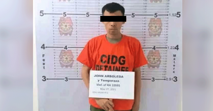 house-raid-yields Police raided the house of John Arboleda in New Washington, Aklan after receiving intelligence information about firearms there and about alleged indiscriminate firing. PRO-6 PHOTO