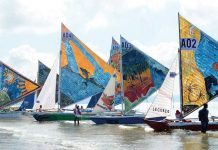 These paraws (sailboats) boast of sun-sky contrast on the shores of Arevalo, Iloilo City. This year’s Paraw Regatta will sail into the digital world, according to Mayor Jerry Treñas.