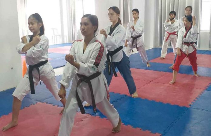 aklanon-jins RR Taekwondo Training Center jins in action during the 6th World Taekwondo Online Tiburones de Venezuela online competition. RR TAEKWONDO TRAINING CENTER