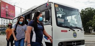 Commuters disembark from a modernized jeepney offering free ride in Iloilo province. The government’s “Libre Sakay” program will end on June 30, but this may be extended, according to the Land Transportation Franchising and Regulatory Board. JAPHET FAJARDO/PN