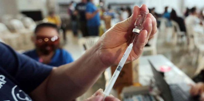 news-covid The president’s spokesperson Harry Roque says vaccine availability has improved since the WHO set up COVAX to distribute US-made Pfizer and AstraZeneca shots and Sinovac and Sputnik V shots from Russia. INQUIRER/GRIG C. MONTEGRANDE