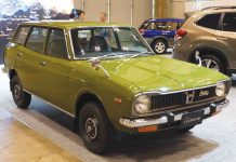 This is the Subaru Leone 4WD Estate Van, the first-ever mass-produced AWD passenger car in Japan. It was introduced in September 1972. HTTPS://BLOG.GOO.NE
