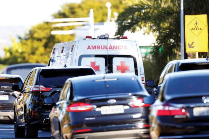 ambulance A presidential convoy with an ambulance transporting Brazil's President Jair Bolsonaro leaves the armed forces hospital in Brasilia, Brazil on July 14, 2021. REUTERS/ADRIANO MACHADO