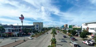 Iloilo City’s Sen. Benigno S. Aquino Jr. Avenue, also called Diversion Road, will soon be equipped with security cameras that could boost the city’s campaign against road violations and even crimes. JAPHET FAJARDO/PN