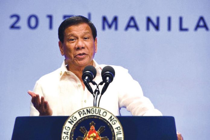 President Rodrigo Duterte signs into law Republic Act No.11569, which seeks to extend the period for estate tax amnesty from June 15, 2021, to June 14, 2023. PN FILE PHOTO