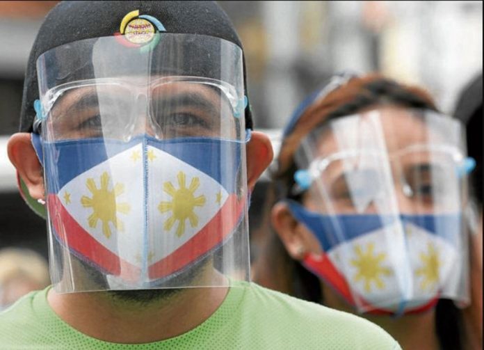 face-shield Photo courtesy of MARIANNE BERMUDEZ/INQUIRER FILE PHOTO