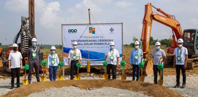 gbp (From left to right) Horacio Yalung, Project Management consultant of PHILCOMSAT; Thomas Peebles, president and chief executive officer of Solenergy; Wu Linlin, general manager of China Energy Engineering Co., Ltd. Philippine Branch Office; Shinichiro Shimada, branch general manager of Mitsui & Co. (Asia Pacific) Pte. Ltd. Manila Branch; Jaime Azurin, president of GBP; Antonio Ver, president and chief executive officer of H&WB Asia Pacific Corporation; Raul Baria, Property and Asset Maintenance supervisor of PHILCOMSAT; and Dominador Camu, Jr., EVP and chief operating officer of GBP.