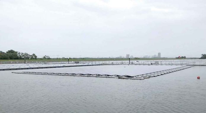 singapore-floating-solar-panels General view of one of the world's largest floating solar panel farms in Singapore. REUTERS/CHEN LIN