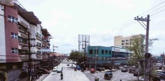 The Department of Transportation’s “no inspection, no registration” policy is now being implemented in the cities of Roxas (Capiz) and Bacolod. When Iloilo City gets its own private motor vehicle inspection center accredited, the policy would be enforced, too, according to the Land Transportation Office in Region 6. As of now, two PMVICs in Iloilo City are being constructed. Photo shows a major street in La Paz, Iloilo City with a few vehicles passing by. PANAY NEWS PHOTO