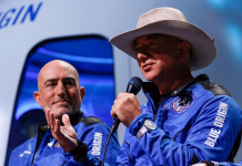 Bezos sues NASA over deal with Elon Musk’s SpaceX Jeff Bezos fly to space with his brother Mark (left) in July, in the first crewed flight of his New Shepard spacecraft. REUTERS