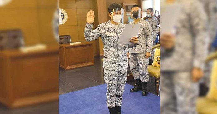 irish-magno Janiuay, Iloilo’s Irish Magno, the first Filipina boxer to qualify for the Olympics, is the newest addition to the Philippine Navy. She took her oath on Aug. 19. IRISH MAGNO