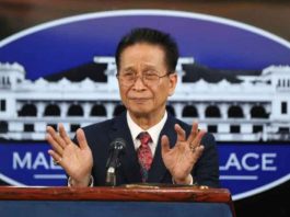 “Pero uulitin natin ha, hindi ka isinama. ‘Yun lang mga kontra sa administrasyon, ipinipilit na isinama ka sa oust-Duterte matrix. Hindi ka kasama doon. Masyado lang creative, masigasig ‘yung gumawa ng matrix pati ‘yung mga fino-follow ng involved ay isinama nila.” Presidential chief legal counsel Salvador Panelo