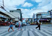 4-day work week rolls out in Iloilo to cut energy use With Iloilo City’s being under Alert Level 4, the Department of Health advised the local government unit to impose granular lockdowns and expand hospital bed capacity, among other action points. Photo shows people in the city’s downtown area. PANAY NEWS PHOTO