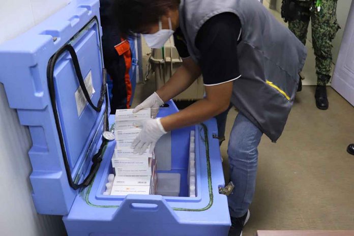 region-ime-guimaras-vax As of Aug. 3, 202 the total doses that Guimaras had received since the Department of Health started distributing coronavirus disease vaccines early this reached 37,154. PHOTOS FROM GUIMARAS PROV’L GOV’T
