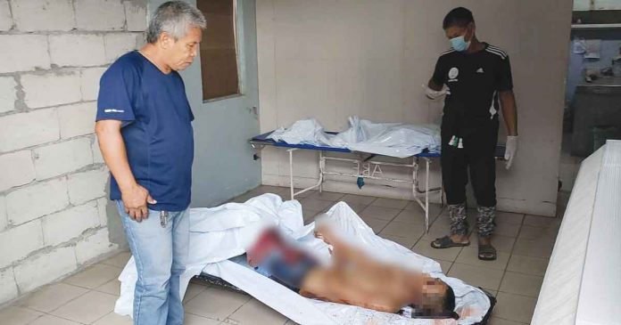 robeer-stabbed-dead This man was accused of attempting to rob a house in Barangay Villamonte, Bacolod City on Aug. 10. He was allegedly stabbed dead by the elderly house owner. ADRIAN PRIETOS/ONE WESTERN VISAYAS
