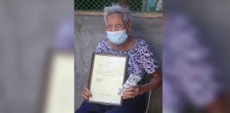 Dionela A. Gonzaga, 100, of Barangay San Pedro, San Jose, Antique has received her P100,000 incentive from the national government coursed through the Municipal Social Welfare and Development Office. PHOTOS FROM FACEBOOK OF MAYOR ELMER UNTARAN