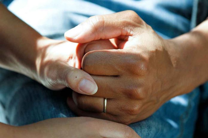 national-cancer-institute-BxXgTQEw1M4-unsplash Hands holding together