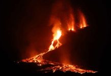 La Palma volcano spurts again as lava nears sea Lava and smoke rise following the eruption of a volcano on the Canary Island of La Palma in Todoque, Spain. REUTERS/NACHO DOCE