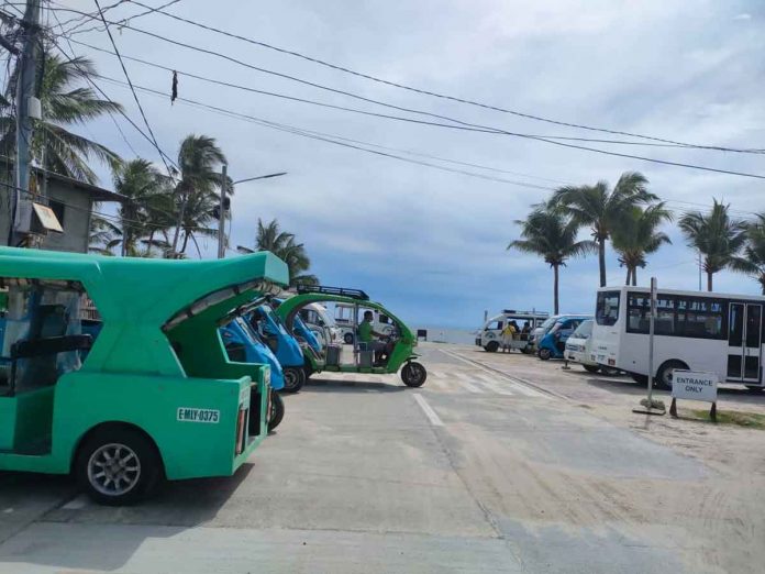 region-bora-complete Almost 50 percent of Boracay Island’s road network has been completed. The Boracay Circumferential Road boasts of two lanes (six meters wide), with curb and gutter, sidewalk and drainage.