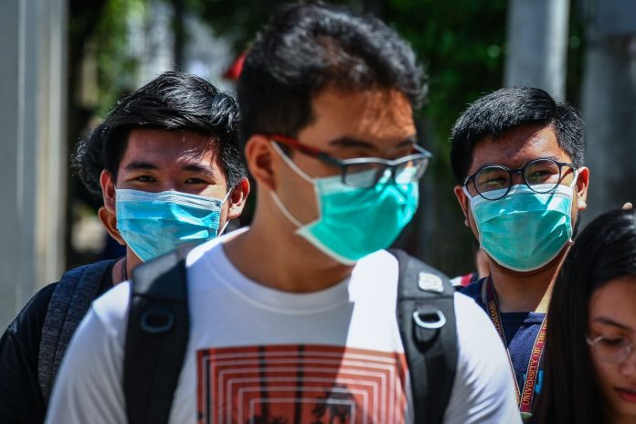 COVID-19 face mask Photo by Jire Carreon/Rappler