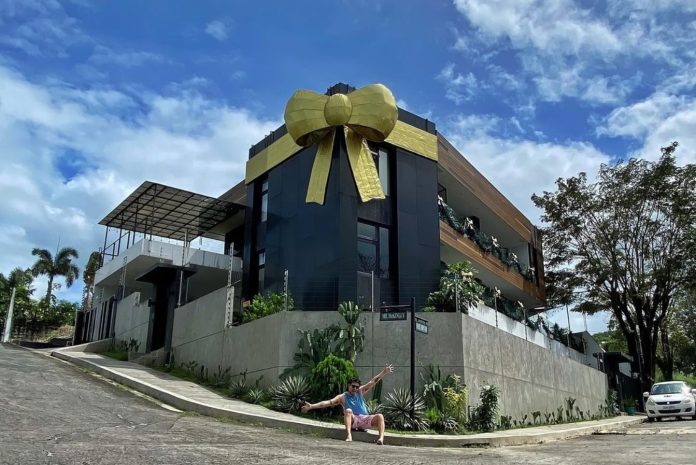 Paolo Ballesteros home Paolo Ballesteros (Image: Instagram/@pochoy_29)