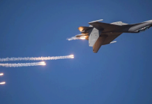 Dozens of Chinese planes breach Taiwan air zone Chinese J-16 fighter jets (as seen in this archive photo doing an aerobatic maneuvre) are involved in the incursions. GETTY IMAGES