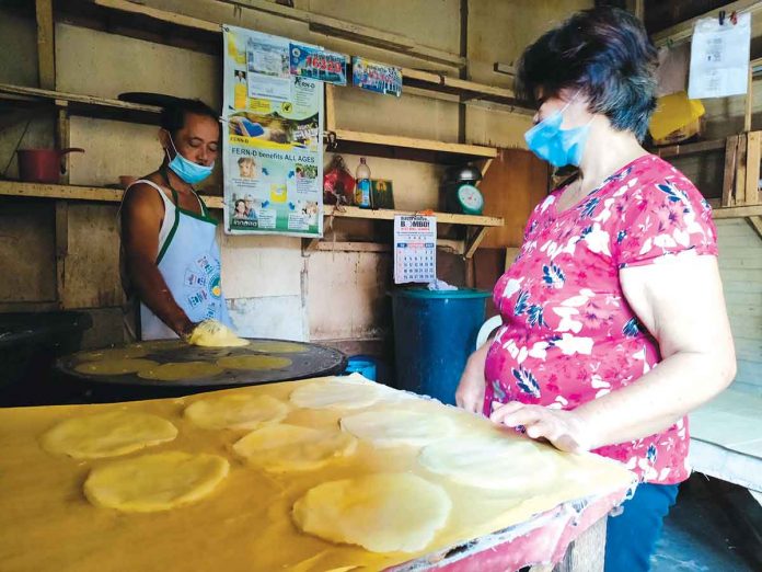 lumpia-wrapper This couple has been making lumpia wrappers at the public market in La Paz, Iloilo City for over 30 years now. This business helps them make ends meet. PANAY NEWS PHOTO
