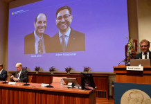 How we feel touch and temperature wins Nobel Patrik Ernfors (right), a member of the Nobel Committee for physiology or medicine, stands next to a screen displaying the winners of the 2021 Nobel Prize, David Julius and Ardem Patapoutian.