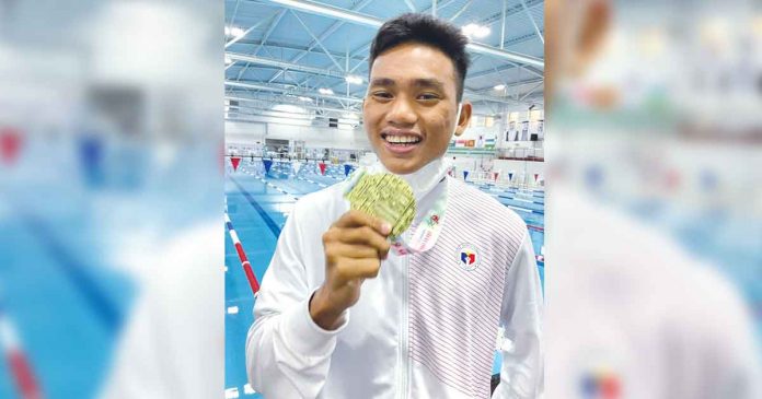 negrense-swimmer Ariel Alegarbes of Silay City, Negros Occidental clinched a gold medal in the 100-meter butterfly in the ongoing Asian Youth Paralympic Games in Bahrain.